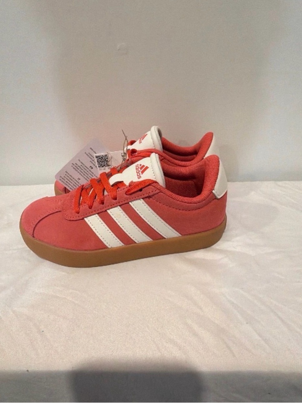 Adidas VL Court 3.0 kid's sneakers with a gum sole